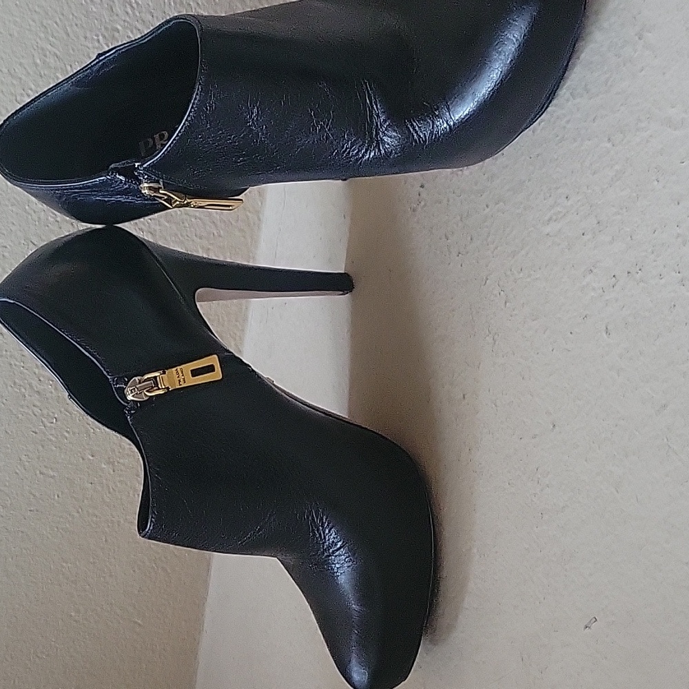 Prada booties - Picture 4 of 7